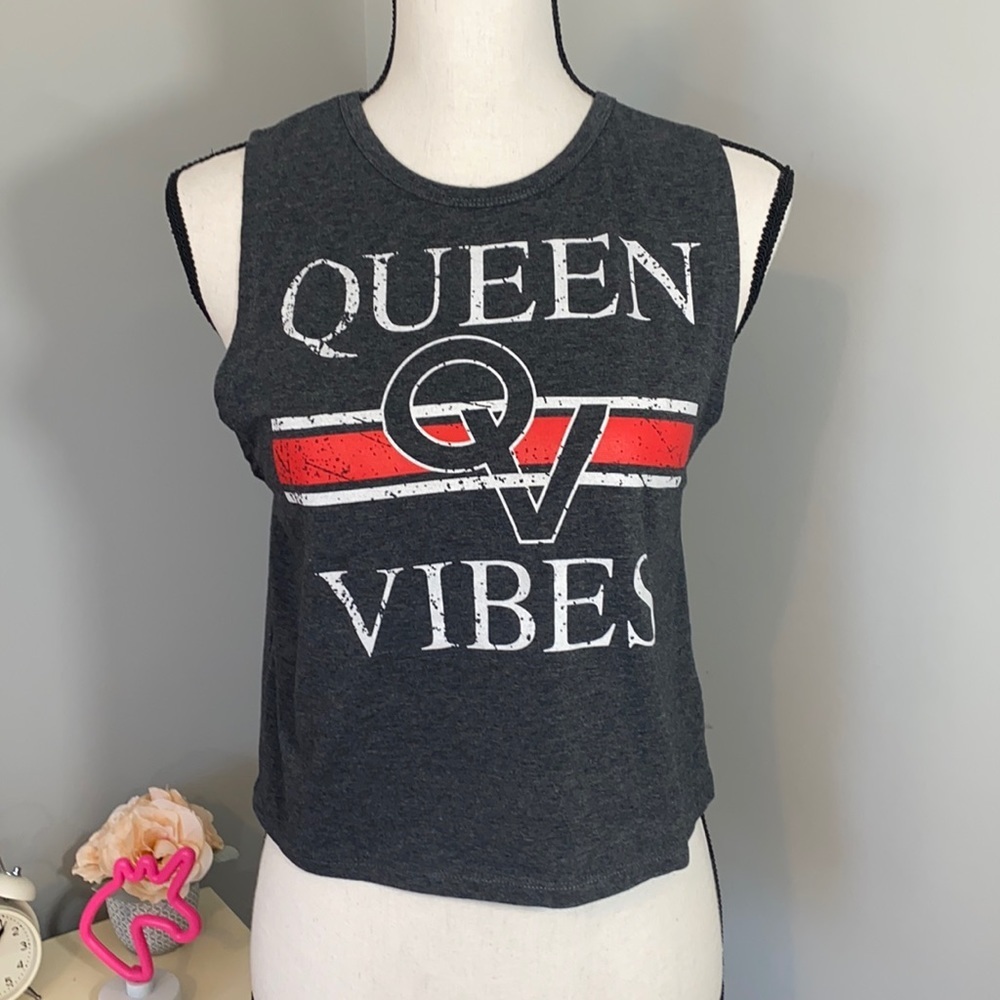 Exist Queen Vibes Cropped Top